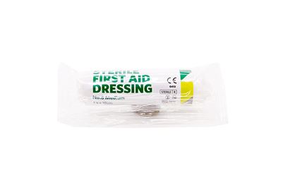 7.5cm x 10cm Medium No. 8 St John Ambulance First Aid Dressing 7.5cm x 10cm Medium No. 8 St John Ambulance First Aid Dressing
